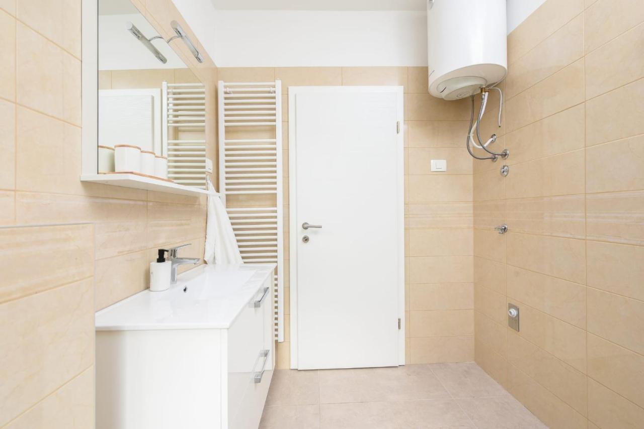 Novi Apartman Franka Zadar Exterior foto